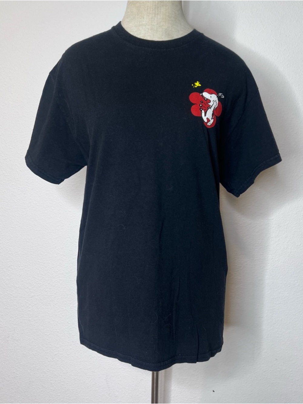 Peanuts Black Short-Sleeve Tee with Red Heart Snoopy Graphic